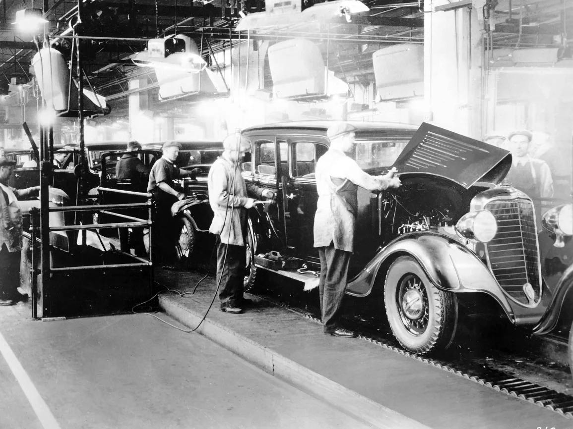 Dodge assembly line, 1920s.